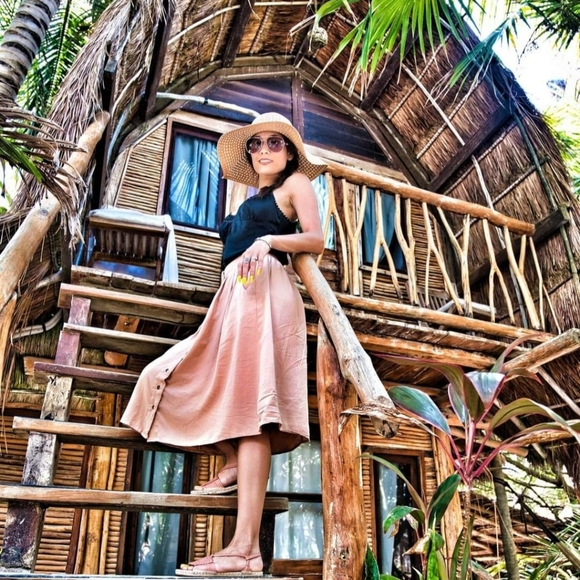 Give preloved luxury items a "2nd chance" - Picture 15 of 16